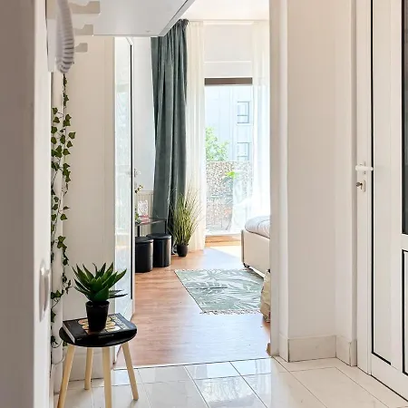 Apartamento Golden Nest - M&n *