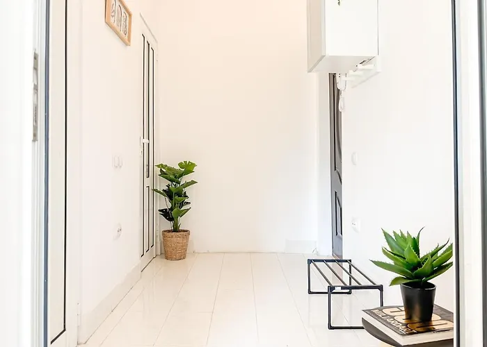 Golden Nest - M&n * بوخارست