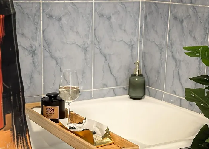 Golden Nest - M&n * Bukarest