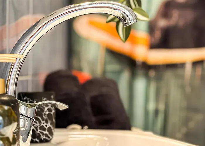 Golden Nest - M&n شقة *