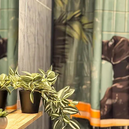 Golden Nest - M&n * Bukarest